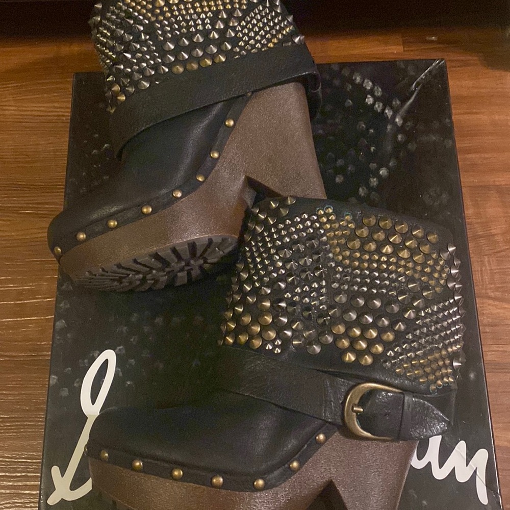 Sam Edelman Boots Gently Worn size 8 runs like size 7 1/2 Color: black